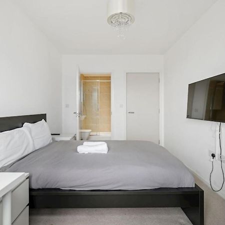 Canning Town 2 Bed Apartment Londra Esterno foto