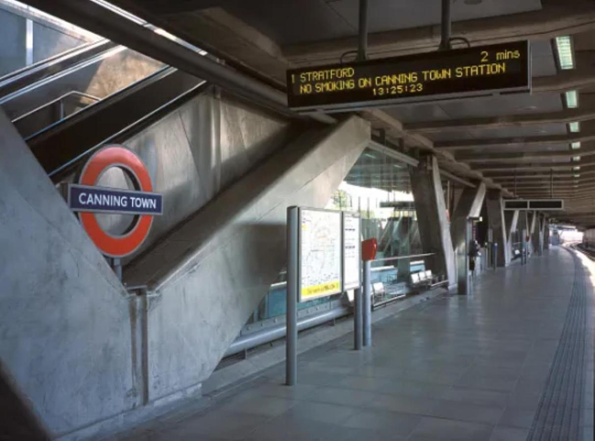 Canning Town 2 Bed Apartment Londra Esterno foto